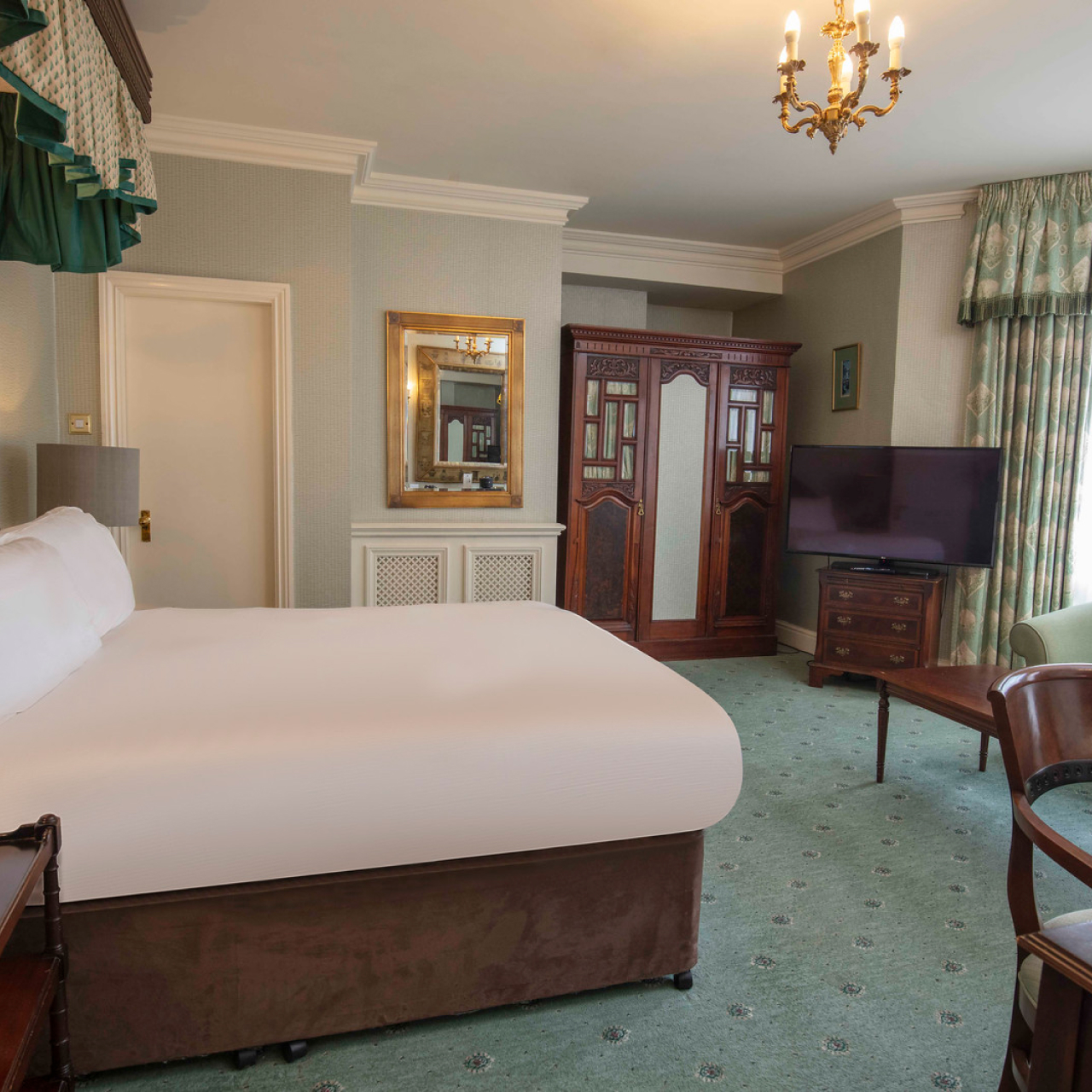 5050 Desktop5050 2 Rooms