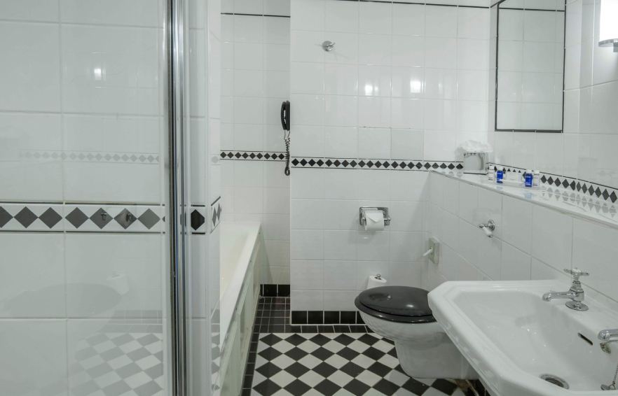 Carousel Desktop Four Poster Carousel 4