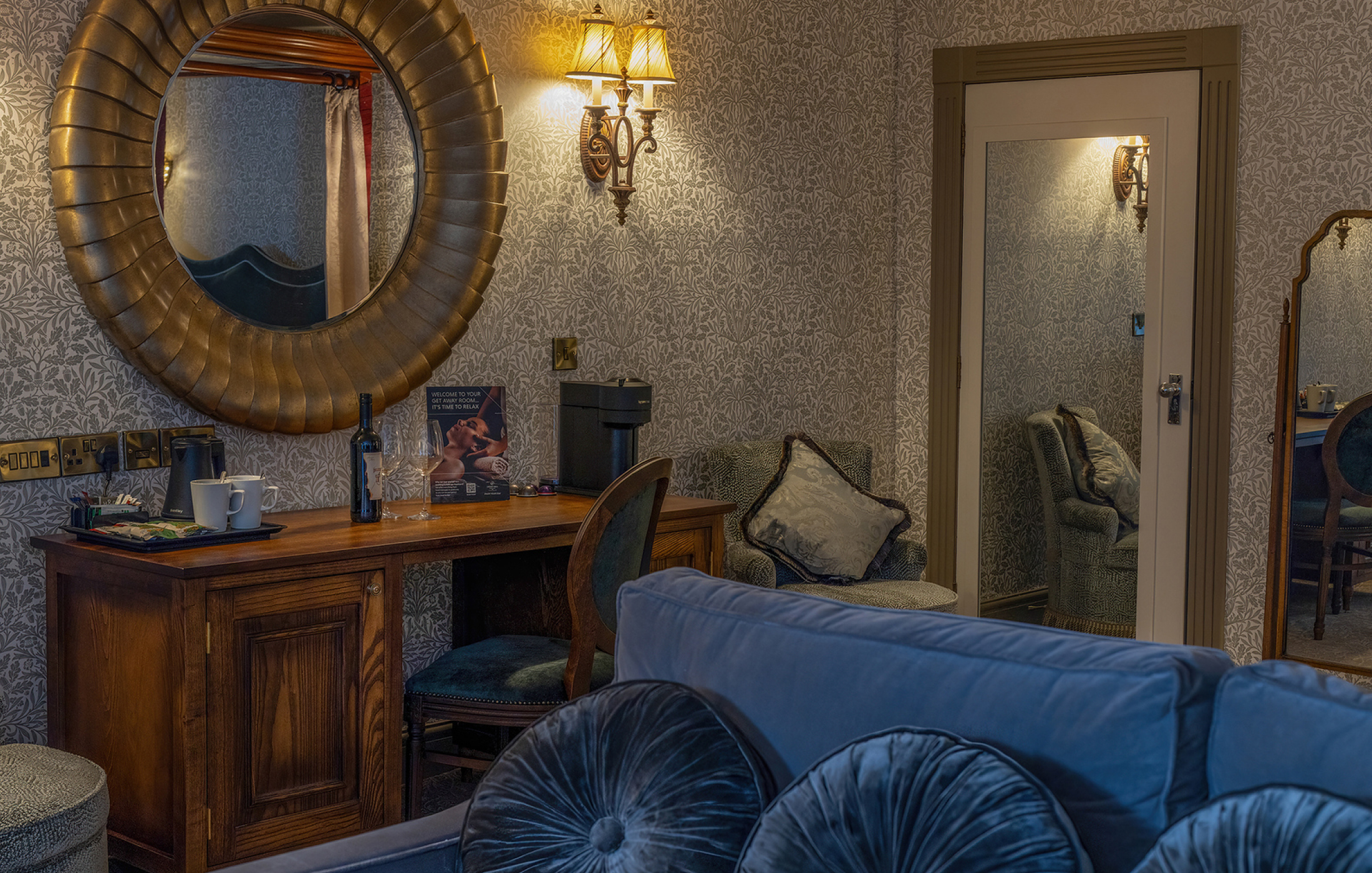Junior Suite King Gallery 2