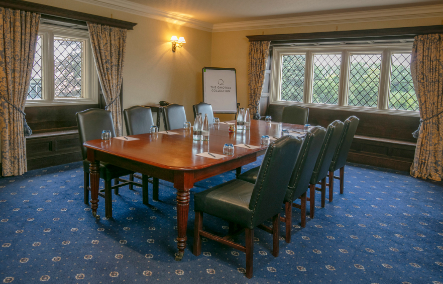 Carousel Desktop James Boardroom Carousel 3