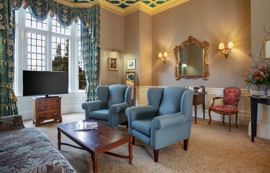 Carousel Desktop Royal Suite Carousel 2