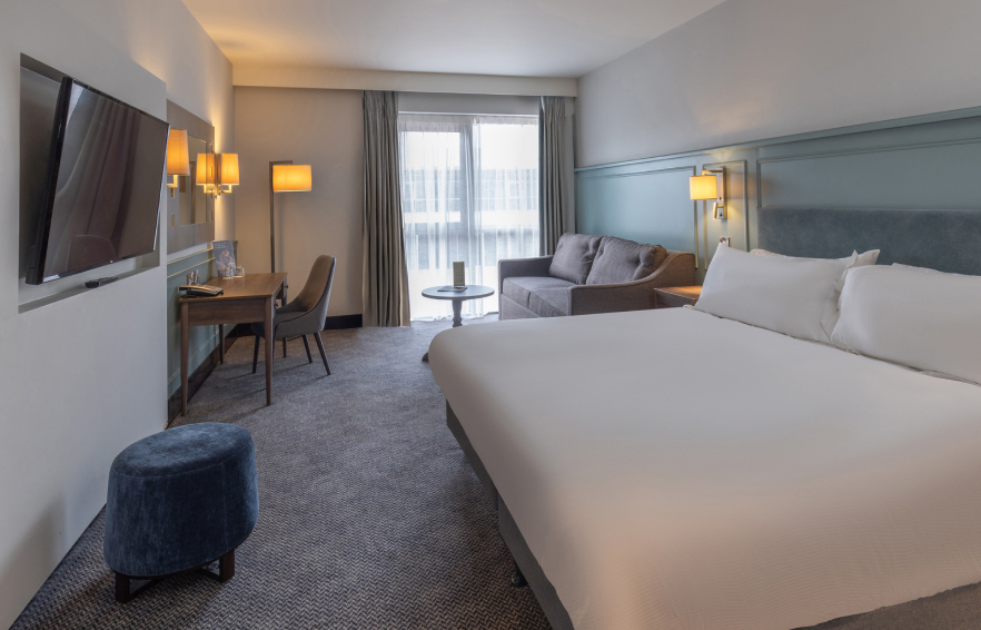 Carousel Desktop Deluxe Family Carousel 1