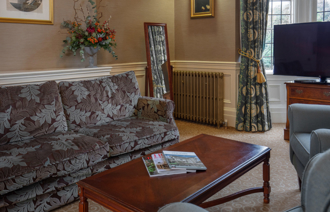 Carousel Desktop Royal Suite Carousel 5