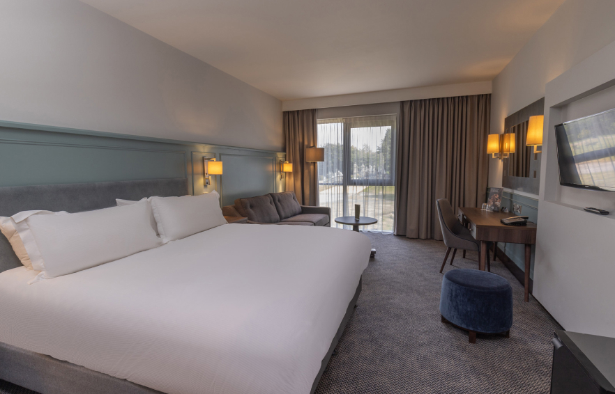 Carousel Desktop Deluxe Family Carousel 4